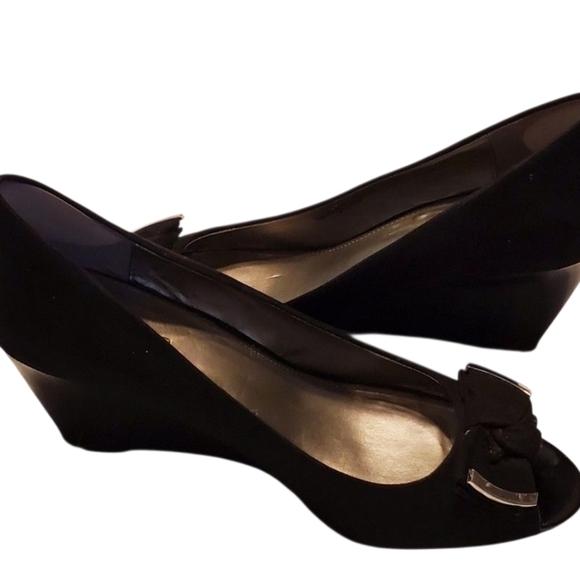 Bandolino Shoes - Bandolino Black Suede Patent Wedge Peep-Toe Shoes Size 10